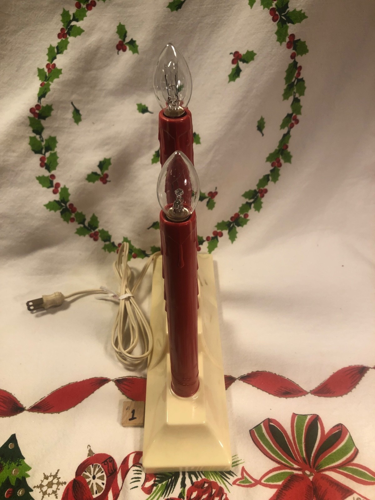 Vintage Christmas~Lighted Window Candolier~3 Red Candles~Unique~ Gem Electric #1