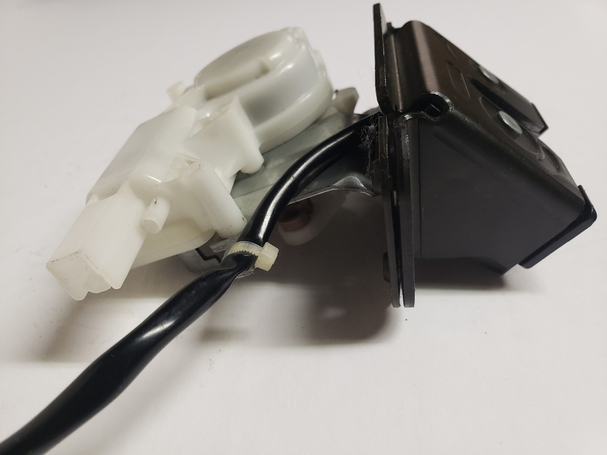 ま取引 Mazda CX-7 2007-2012 Lift Gate Hatch Release Lock Latch Actuator