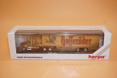 Herpa Spur H0 189934 Freightliner Koffer-Sattelzug Hafferöder