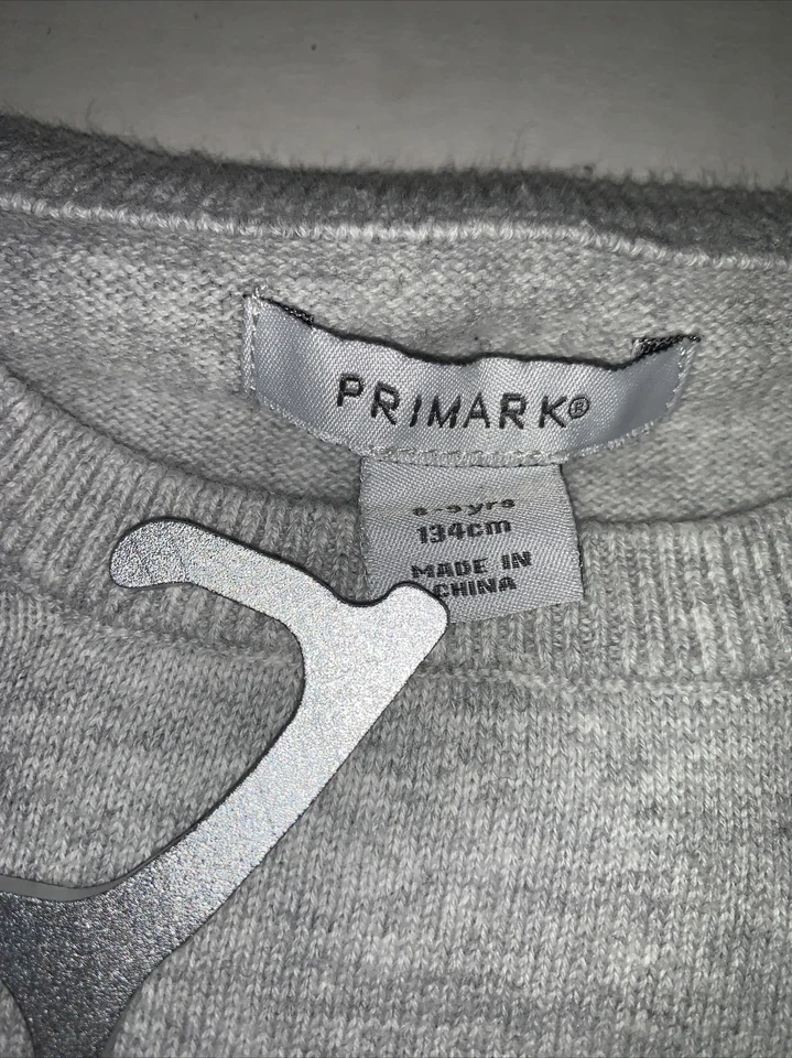 Preowned- Primark Long Sleeve Slim Fit Heart Sequins Sweater Girls (Size 8-9Y) - Image 4 of 4