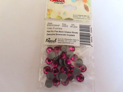 36 Swarovski Hot Fix Flatbacks 34ss Fuchsia. #2028