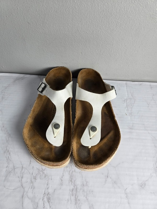 Birkenstock 40 Gizeh Thong White Sandals Women's Size 9