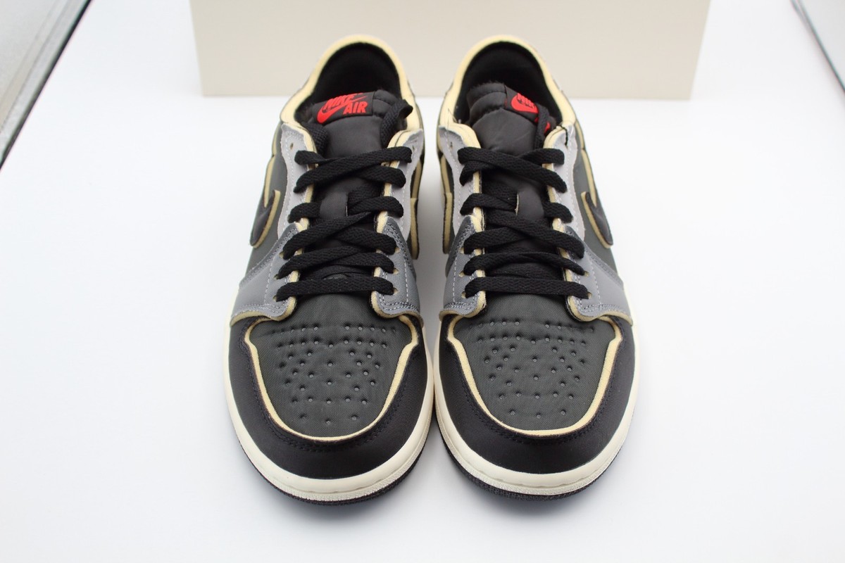 【中古】NIKE AIR JORDAN 1 RETRO LOW OG（9.5） Size 9.5 - Jordan 1 Retro Low OG EX Dark Smoke Gray 2022 for