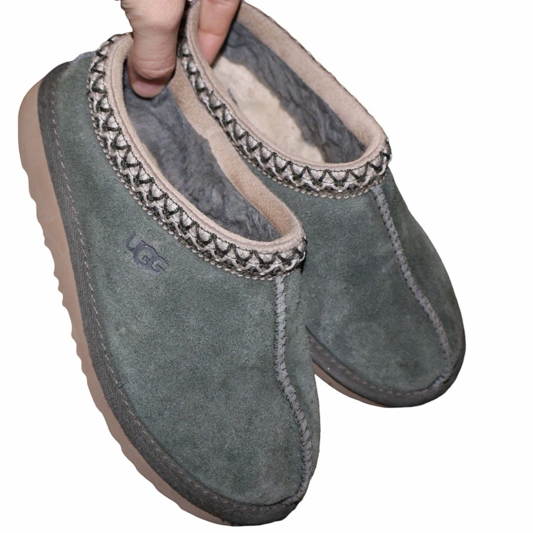UGG Slip On Unisex Kids display picture 3