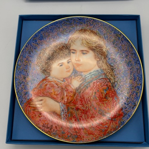 Piatto VINTAGE 1986 Knowles Edna Hibel festa della mamma 8,5" "Erica & Jamie" con scatola/COA - Foto 6 di 7