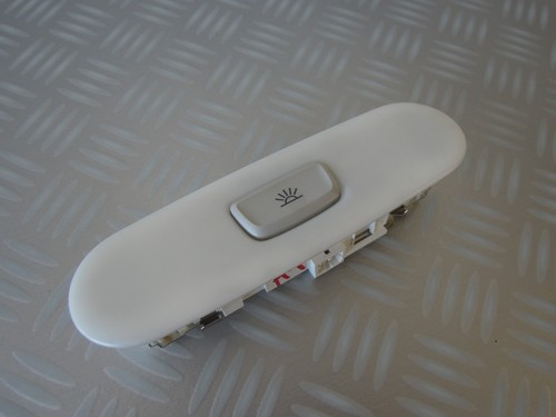 Leuchte Innenraumleuchte Innenbeleuchtung Leseleuchte 8T0947111 Audi A4 8K