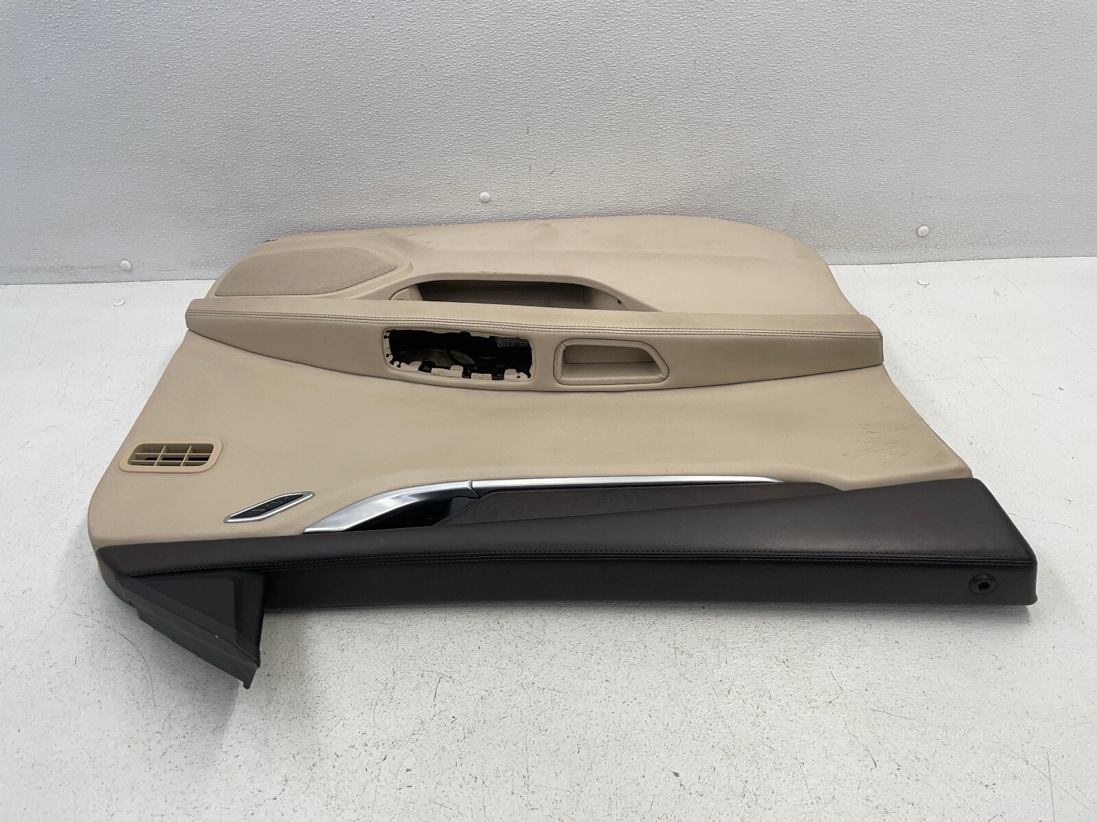 2014-2017 Maserati Ghibli S Front Left Driver Interior Door Cover Panel 1558 OEM
