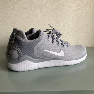 nike free rn 2018 wolf grey