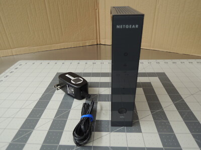 Netgear WNR2000 4-Port 10/100 Wireless N Router (WNR2000v2)