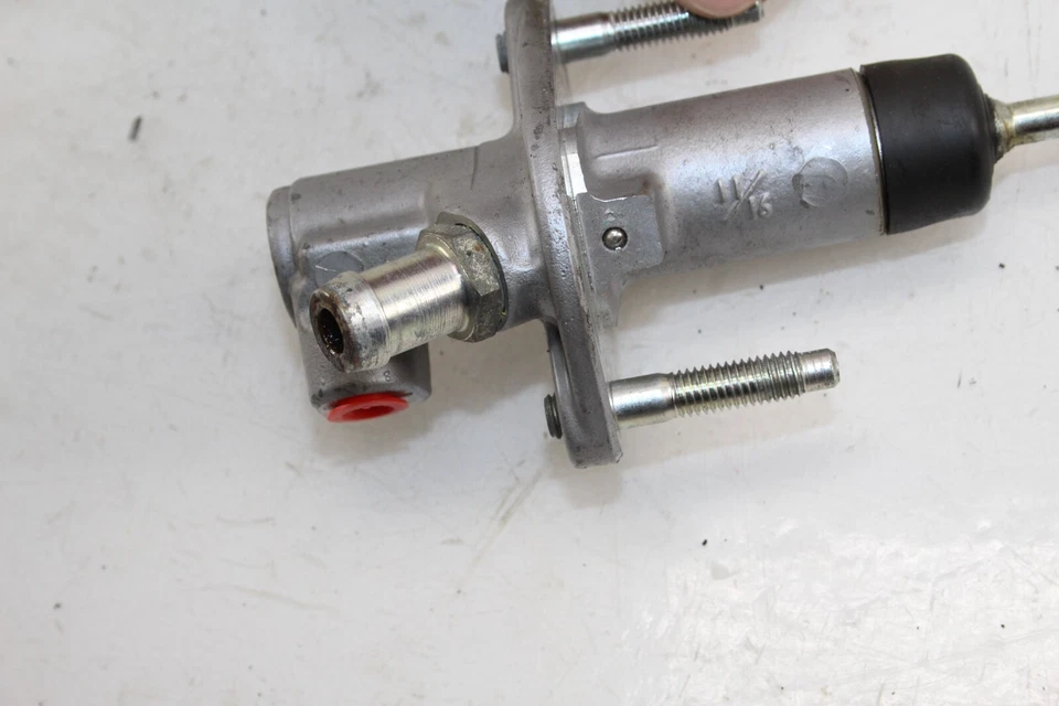 2009-2020 Nissan 370z Clutch Master Cylinder OEM EJ111 - Image 3 of 3