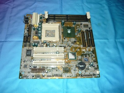 AS IS Vintage Soyo SY-7IWB Socket 370 Motherboard Parts Repair Bad Cap