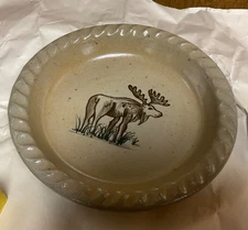 woolrich pottery pie plate with moose 10 inch