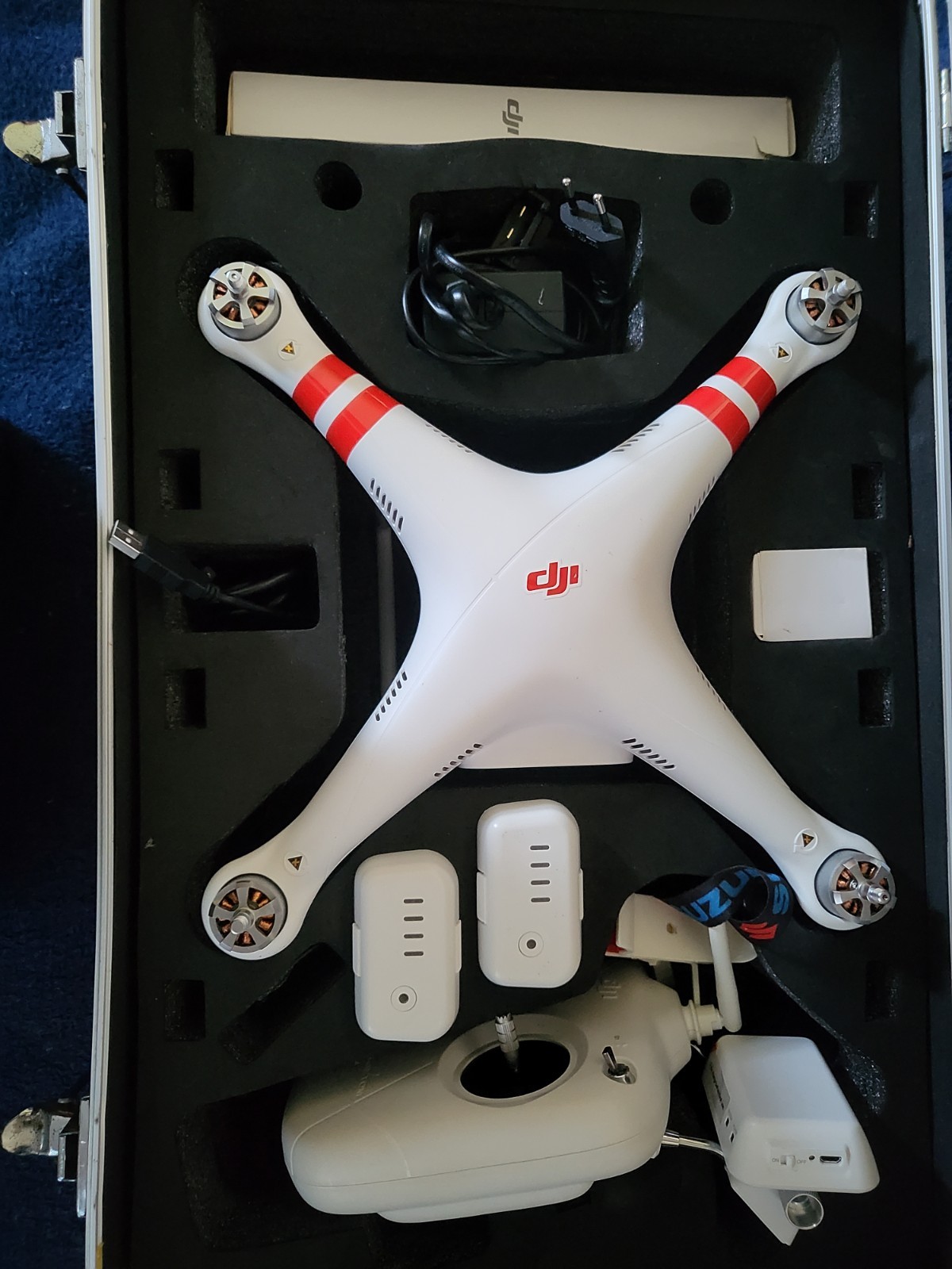 DJI Phantom 3 Standard Quadcopter Camera Drone - White-image