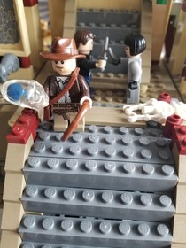 LEGO Indiana Jones: Temple of the Crystal Skull  (7627)-Near Complete w/ Box 
