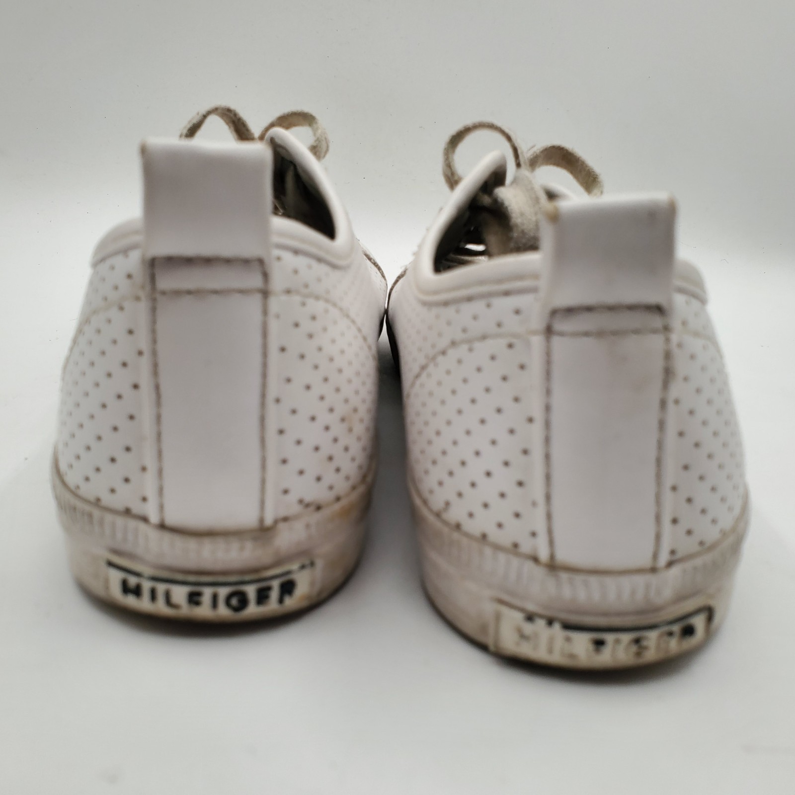 Tommy Hilfiger Twanibel-R Tennis Shoes White Perforated Low Top Size 8M MD #222 thumbnail 8