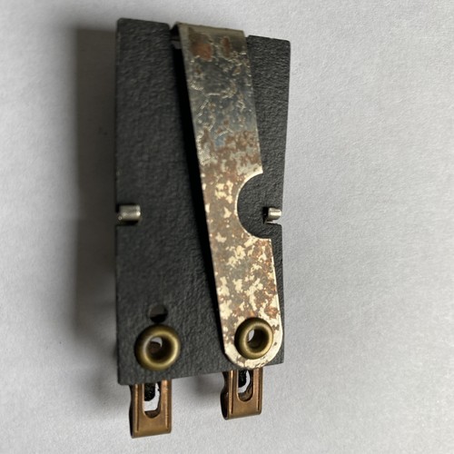 No 100 O Ga /0-27 / S Universal Lock On 3 rail or 2 rail Train Track power Clip - Picture 7 of 7