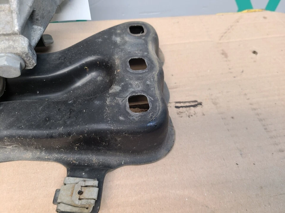 Mercedes SLK R172 Gearbox Mount A2112420340 - Image 3 of 4