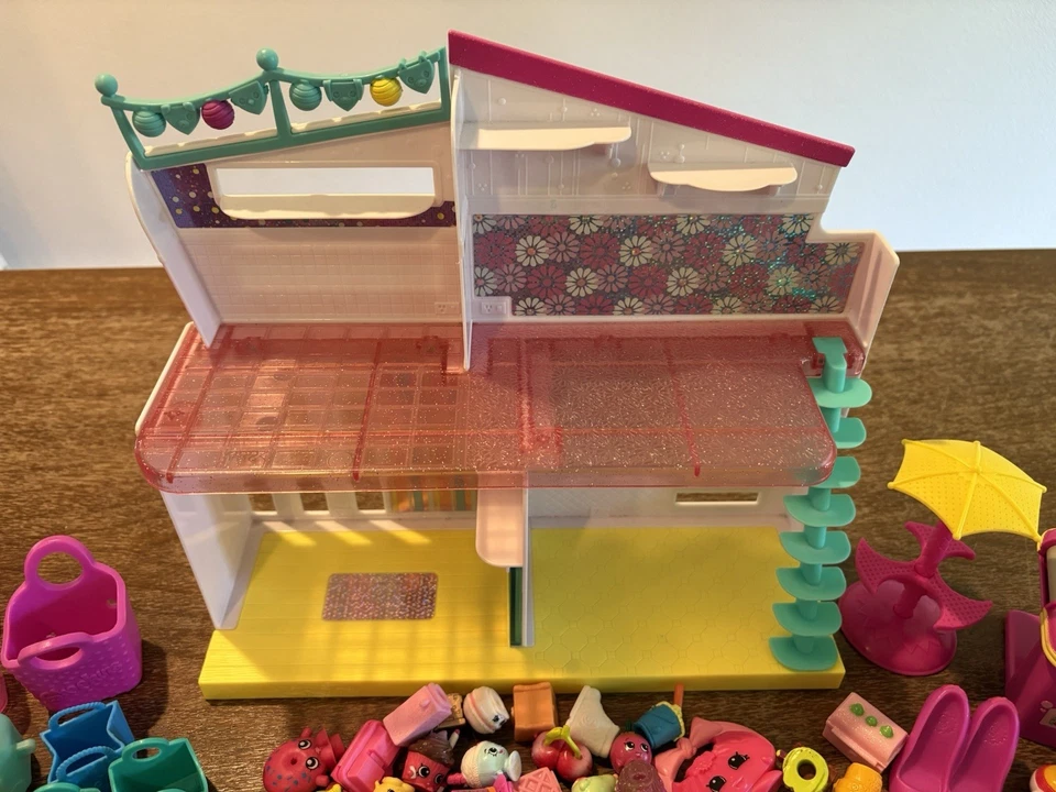 HUGE Shopkins Lot Dolls Furniture Food Happy Places Happy Home 265pc - Image 2 of 4