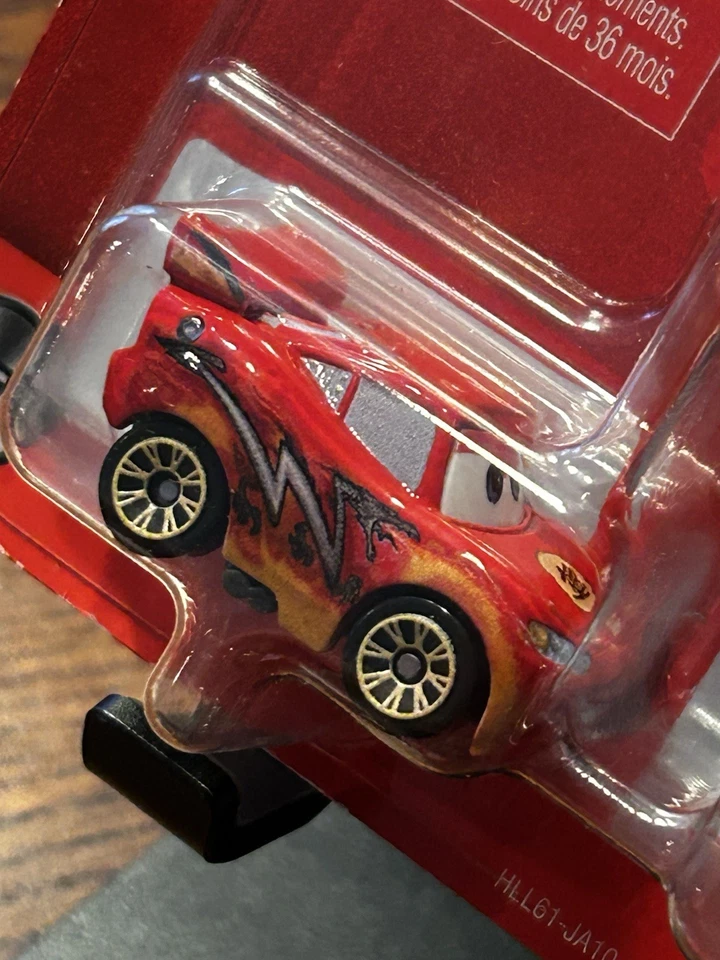 DISNEY PIXAR CARS MINI RACERS SUKI DRAGON LIGHTNING MCQUEEN TOKYO MATER 3 PACK - Image 4 of 4