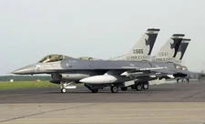 Lockheed Martin F-16 Fighting Falcon 185th Fighter Wing MahoganyModel Scale 1/48