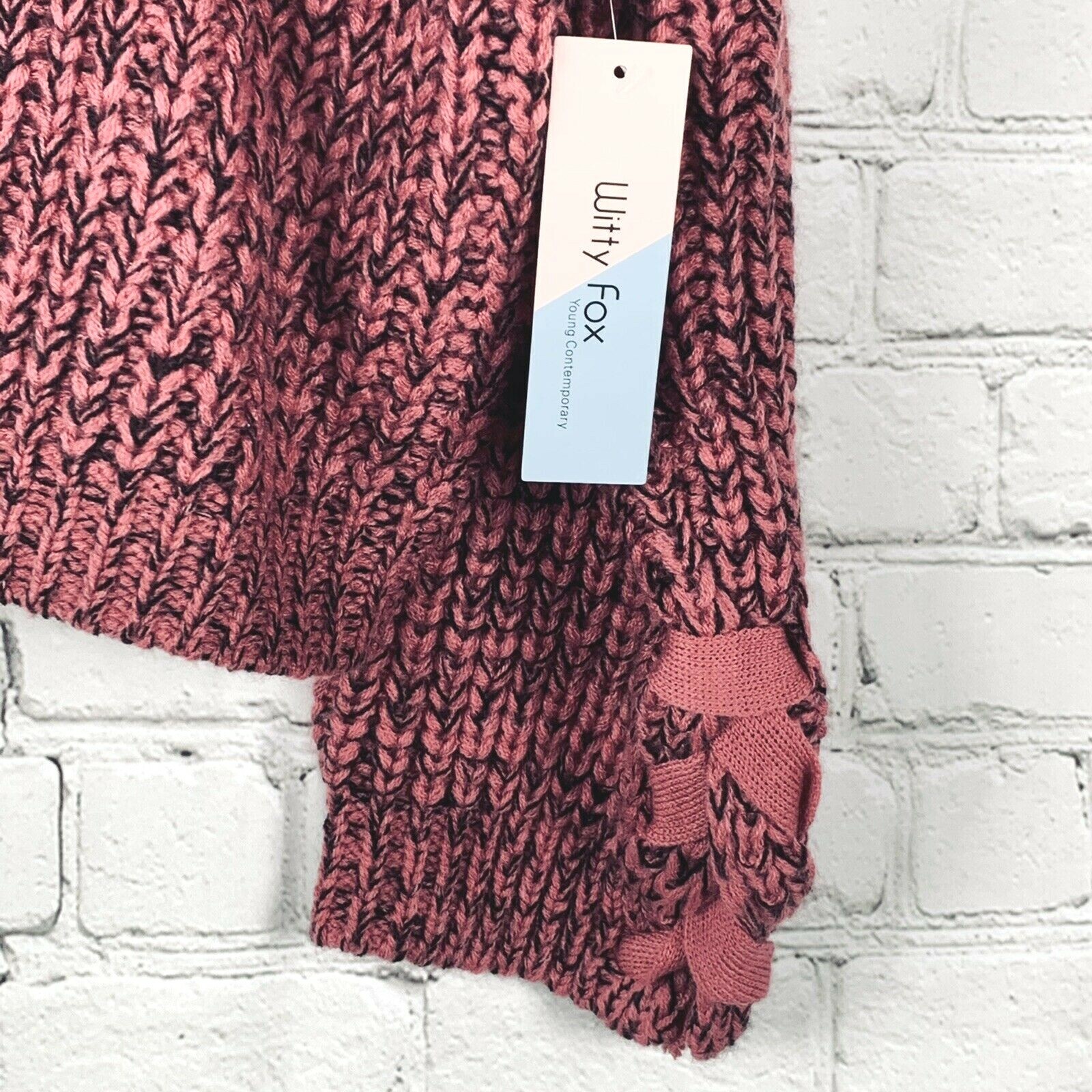 NWT Witty Fox Cropped Sweater size L 