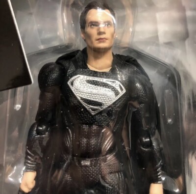 Mafex No. 174 Superman Black Suit Zack Synders Justice League