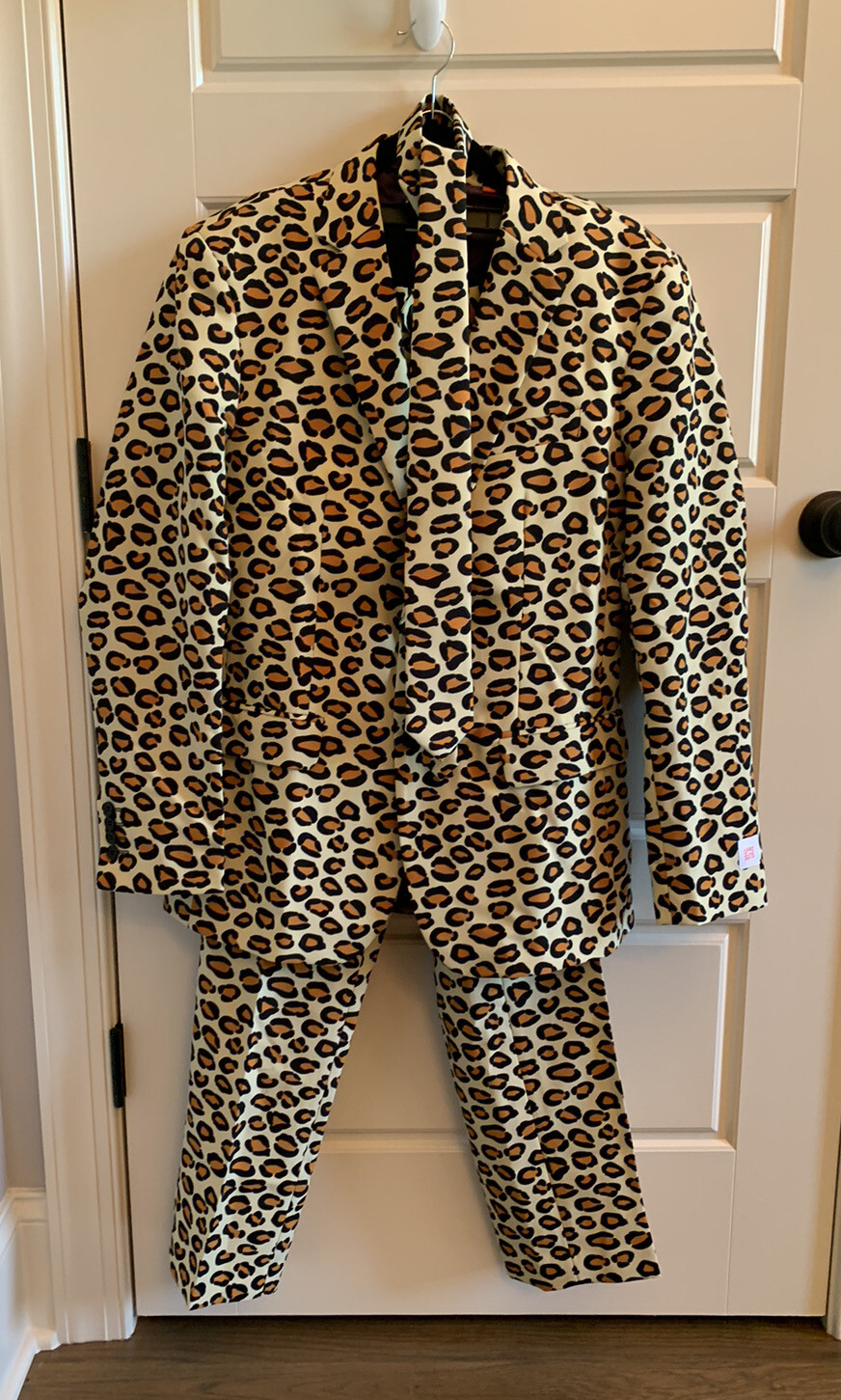 NEW!! OPPO SUITS “The Jag” Animal Print Party Stag Do SUIT & Tie Set