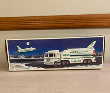 Hess 1999 Toy Truck and Space Shuttle With Satellite - N127