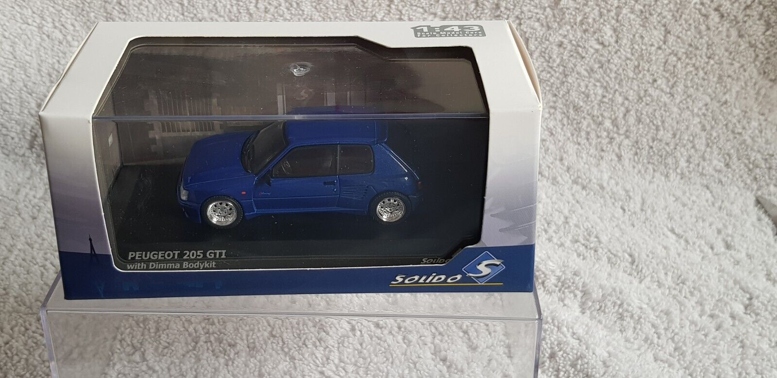 Foto 1 di 6