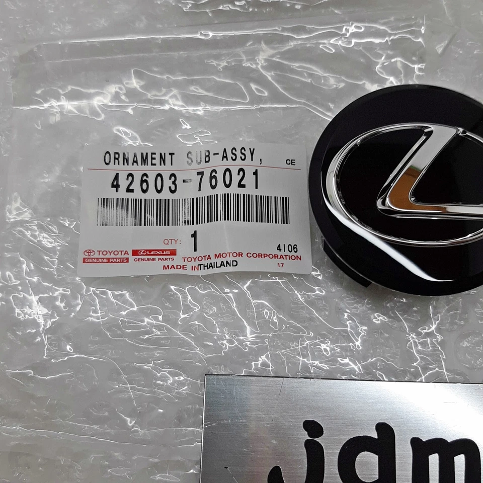 Juego de tapacubos centrales de rueda negros genuinos Lexus CT200h 2012-2017 (4) 42603-76021 - OEM Foto 3 de 4