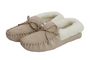 fluffy moccasin slippers