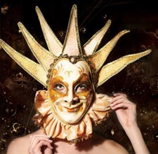 Smiling Jester Joker Full Face Venetian Masquerade Decorativ e Wall Mask Bell