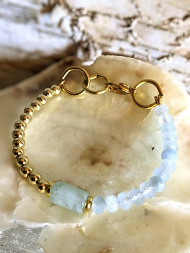 Natural Aquamarine & Gold Metal Balls In Bead Bracelet In Half And Half Design - Picture 4 of 5