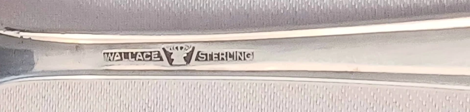 Tenedor de ensalada Stradivari de Wallace Sterling Foto 4 de 4