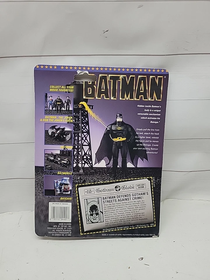 Figura de Batman Toy Biz 1989 con cuerda de murciélago Foto 2 de 4