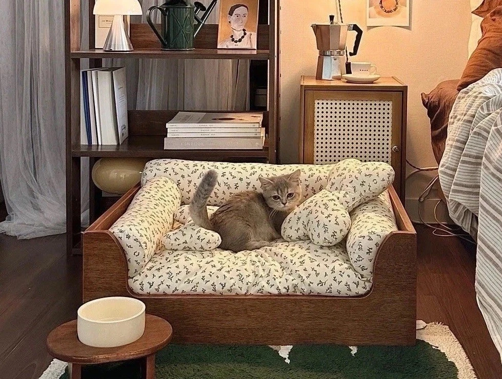 Luxury Wooden Pet Sofa Bed for Dogs & Cats Washable Cushion Pet Furniture Couch
