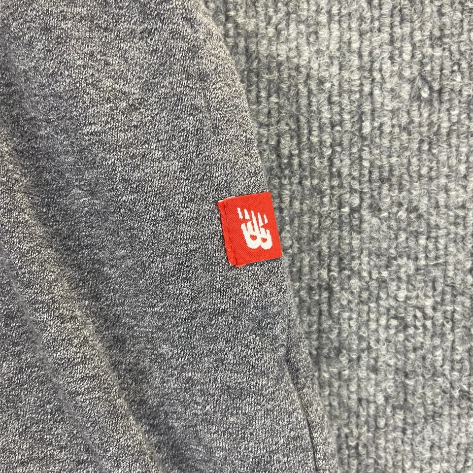 New Balance Shorts Boy's Size Youth 14-16 Gray Logo Sweat Shorts Running - Image 3 of 4