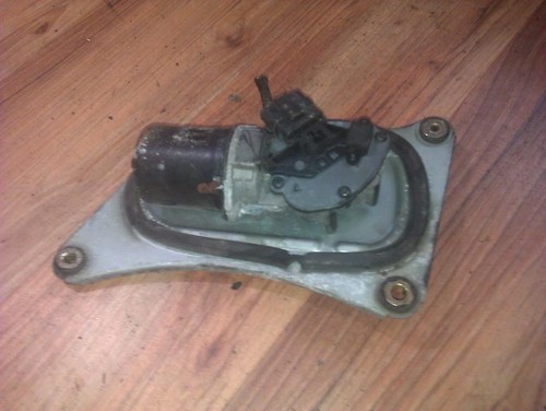 vorne Scheibenwischermotor Teilenummer  Renault Laguna DE65776-74