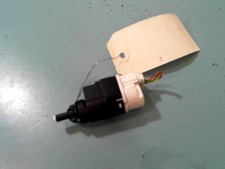 Contacteur feu stop RENAULT CLIO 4 PHASE 1 253205115R