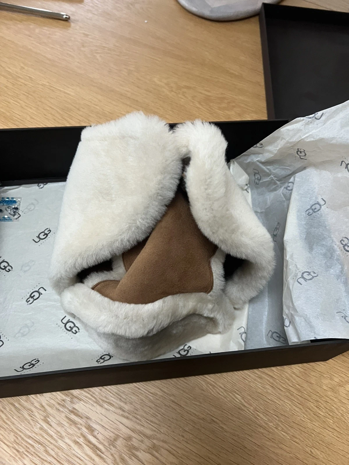 UGG BAILEY SHEARLING TRAPPER CHESTNUT HAT AVIATOR SIZE S/M AMAZING QUALITY