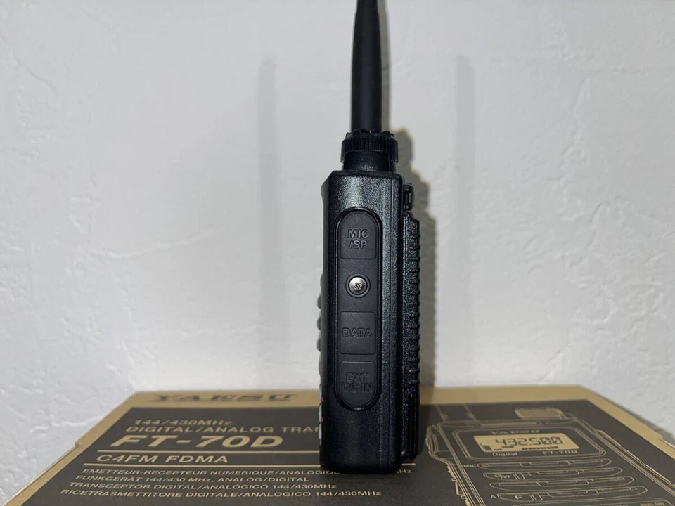 Yaesu FT70D Handheld Transceiver 144/430MHz 2M 70cm Working Confirmed - Image 4 of 4