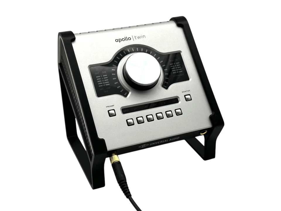 Stand for UAD Apollo Twin X Duo / Quad / X4 30° Angled Riser Stand - Raised 30mm - Image 3 of 4