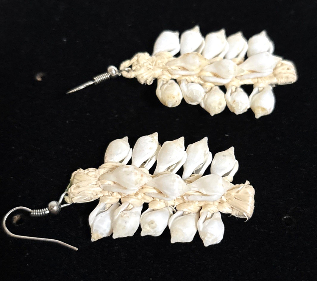 Mini White Shell Dangle Earrings Handmade Ratan W… - image 4