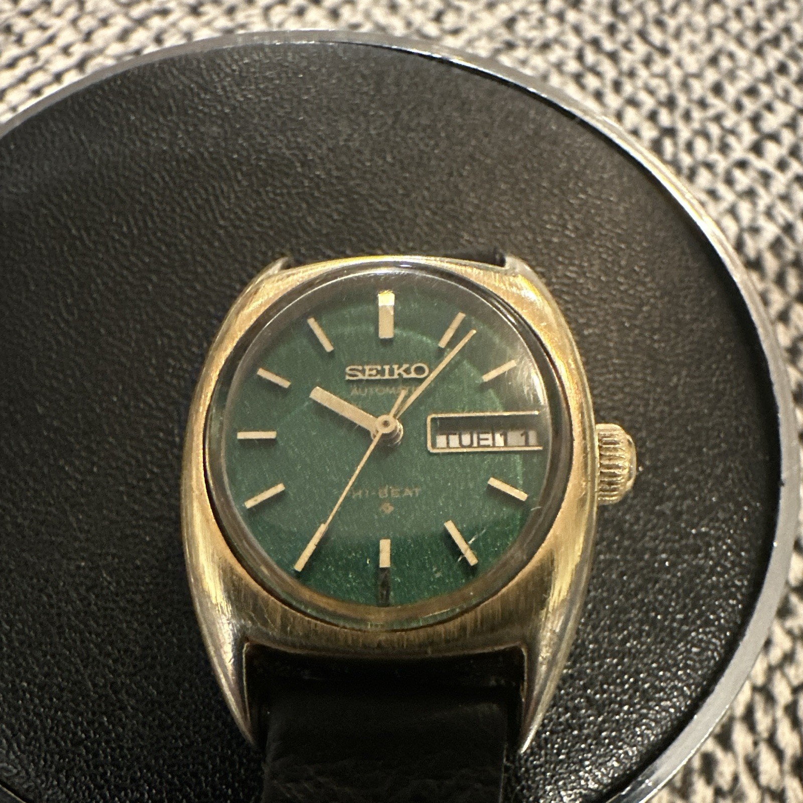 Vintage Women’s Seiko Automatic day/date Working Black Leather Band #91