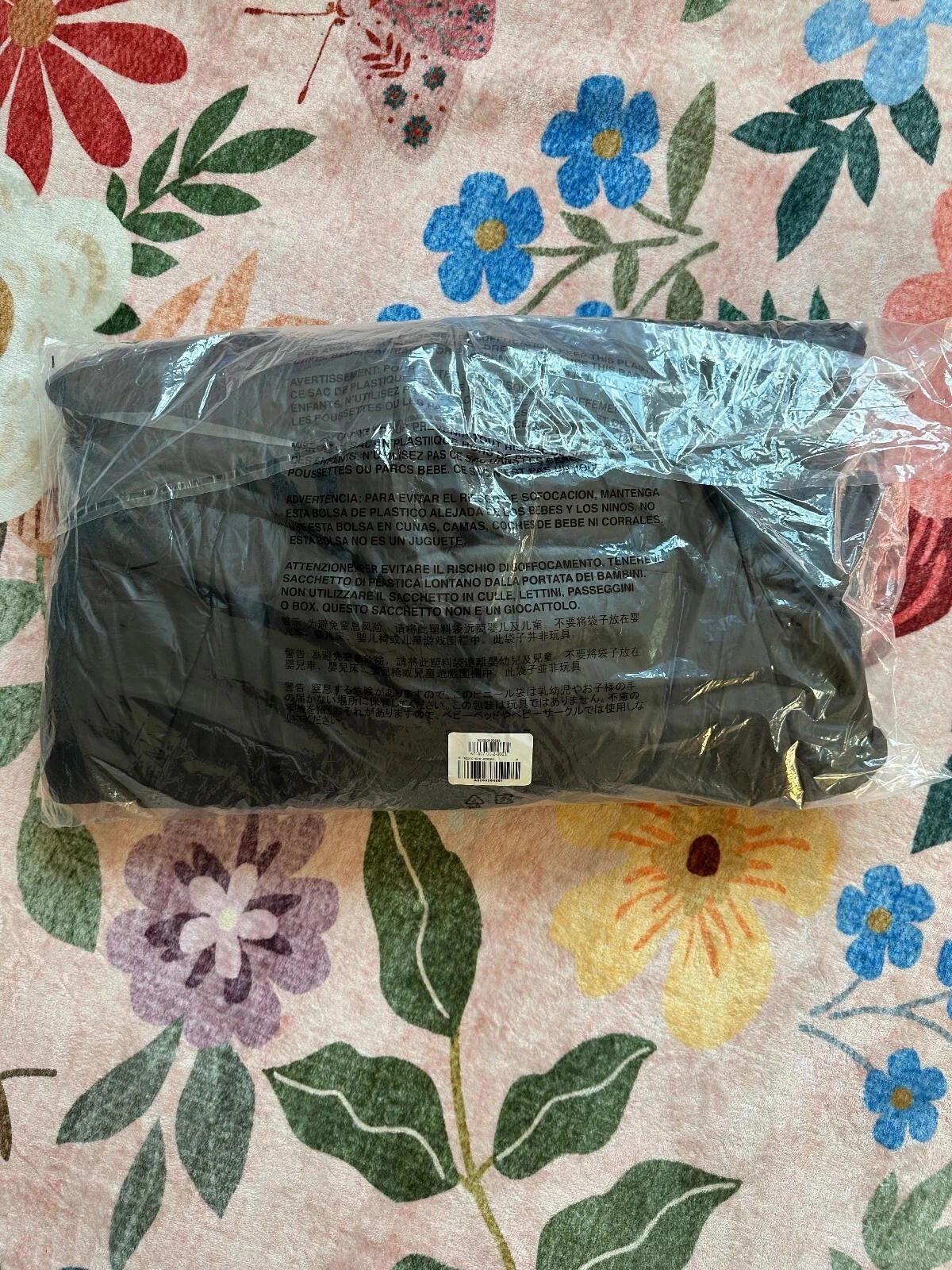 Yeezy Gap Engineered By Balenciaga Padded Hooded Anorak M - product detail image 1