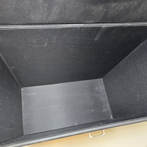 Third Man Records Carry Case 12” Vinyl Yellow & Black Stripes Vault Rare Vintage - Picture 10 of 11