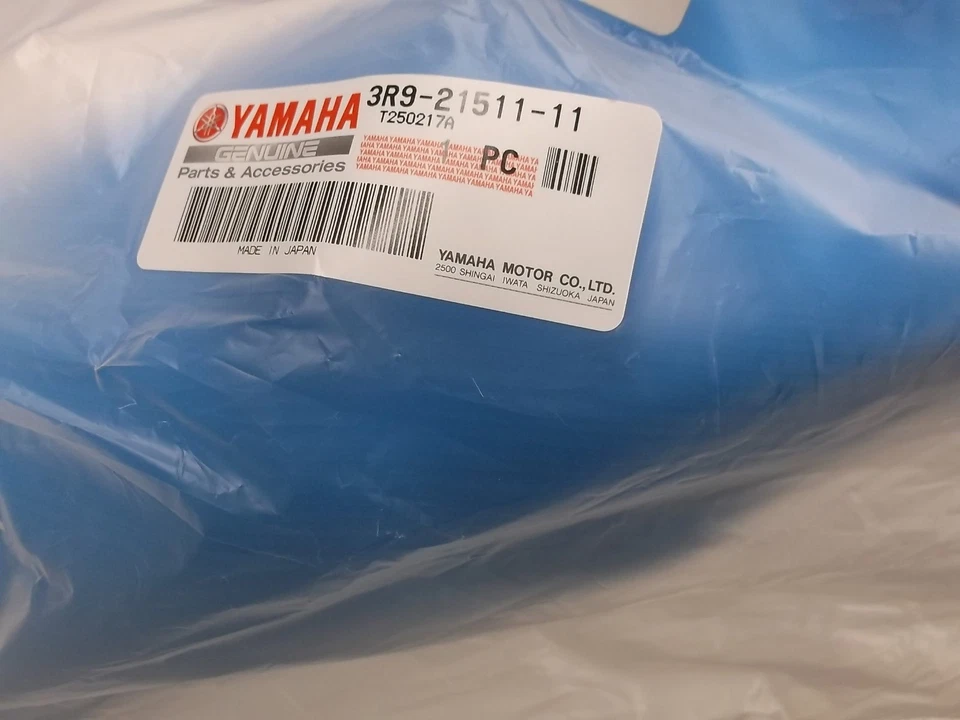 Yamaha IT175 New OEM NOS Front Fender SKY BLUE 1982 1983 IT175J IT175K - Image 2 of 4