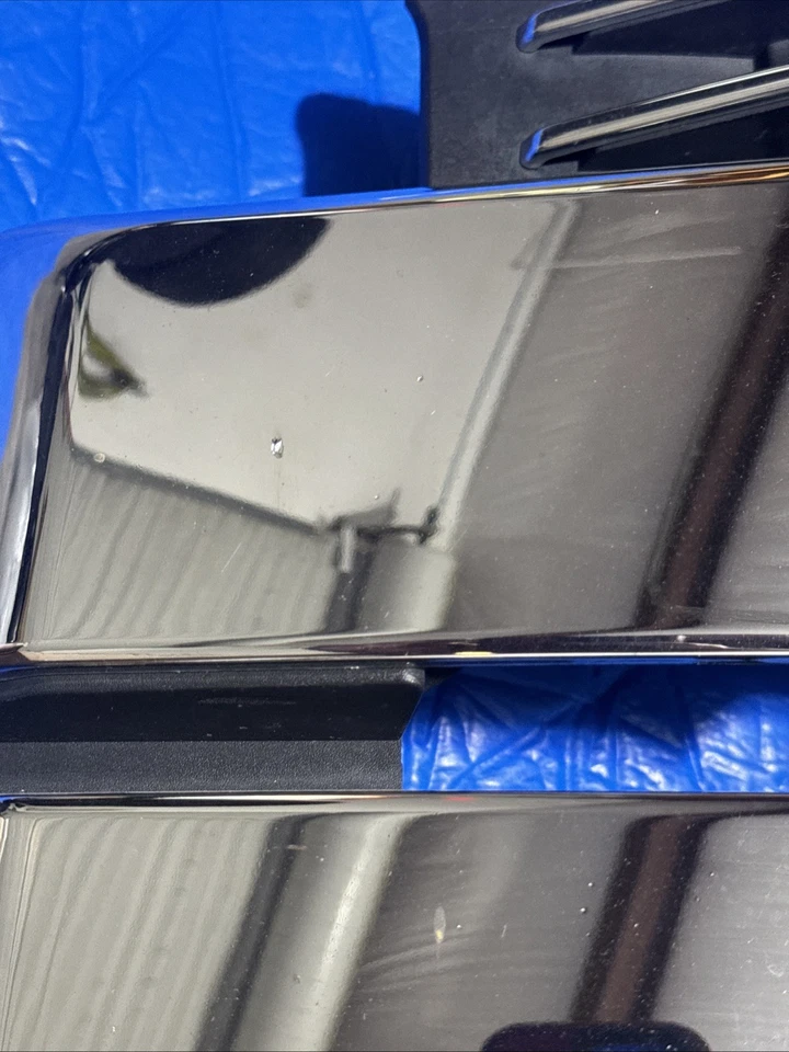 2017-2019 FORD F-250 F-350 F-450 SUPER DUTY GRILLE OEM FRONT GRILL HC3B-8A164-BK Foto 2 de 4