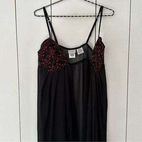 VTG DELICATES Black Lingerie Gown Sz M Red Embroidered Hearts Sheer Open Front