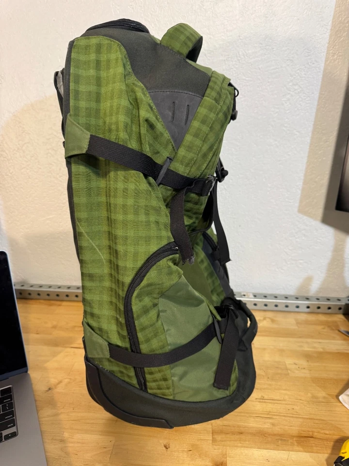 Mochila de viagem Eagle Creek Twist Pack 22 rodas 22” vertical - Imagem 4 de 4